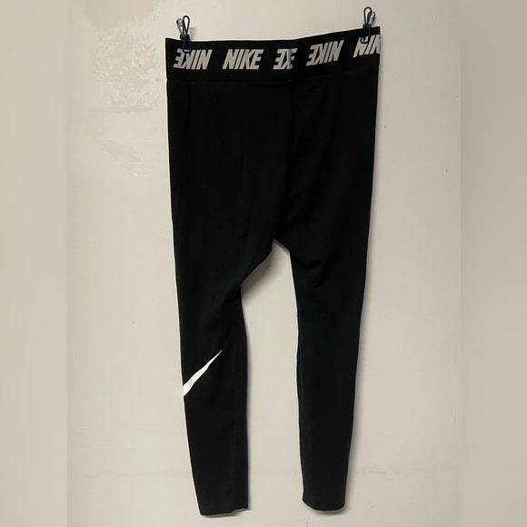 Nike leggings - Picture 2 of 3